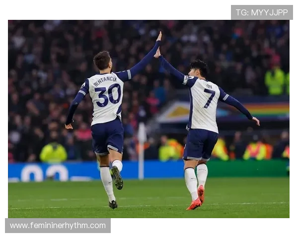 本坦库尔助乌拉圭国家队中场表现稳健